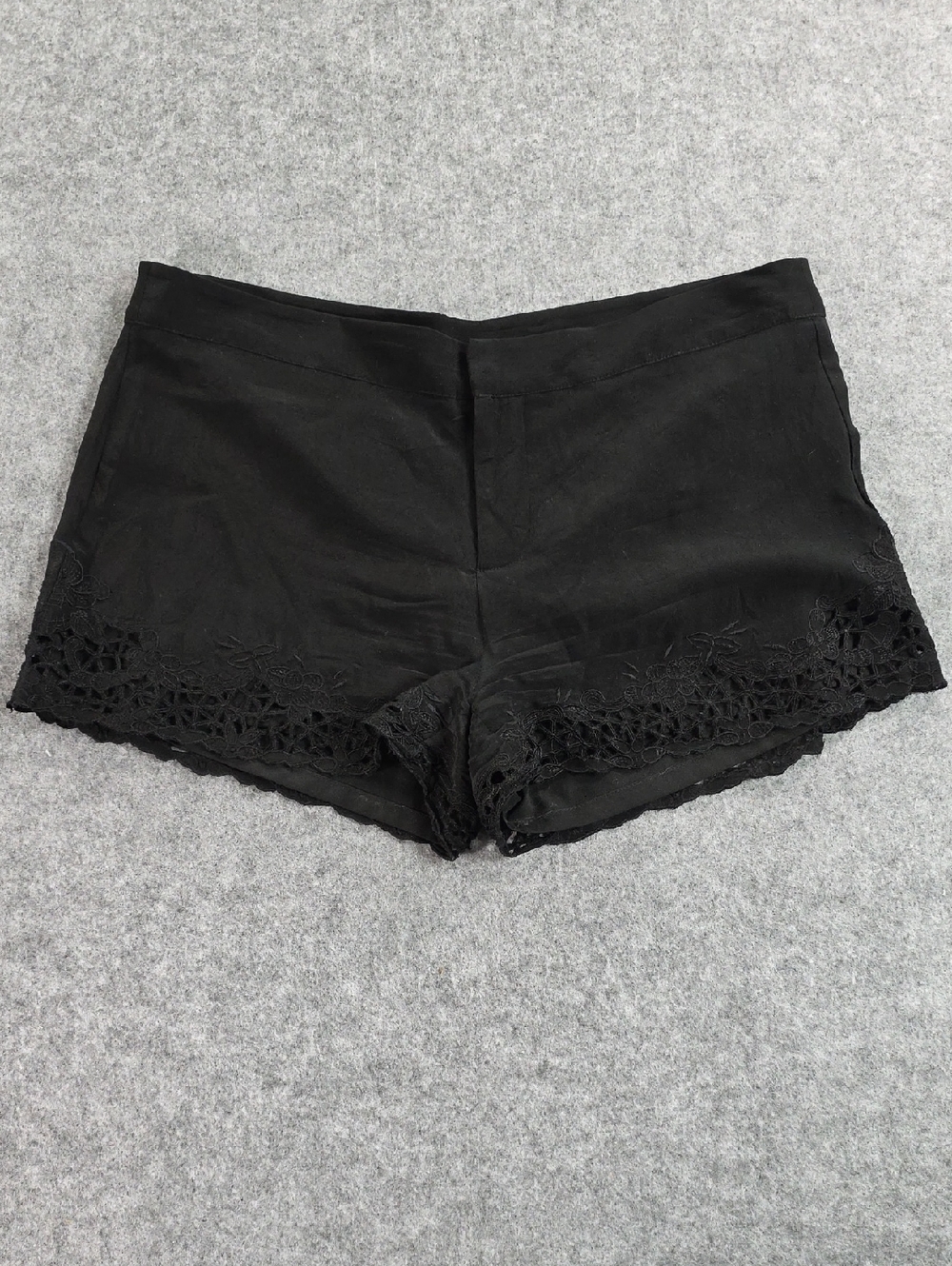 Joie Black High-Waist Lace-Hem Shorts Sz 4